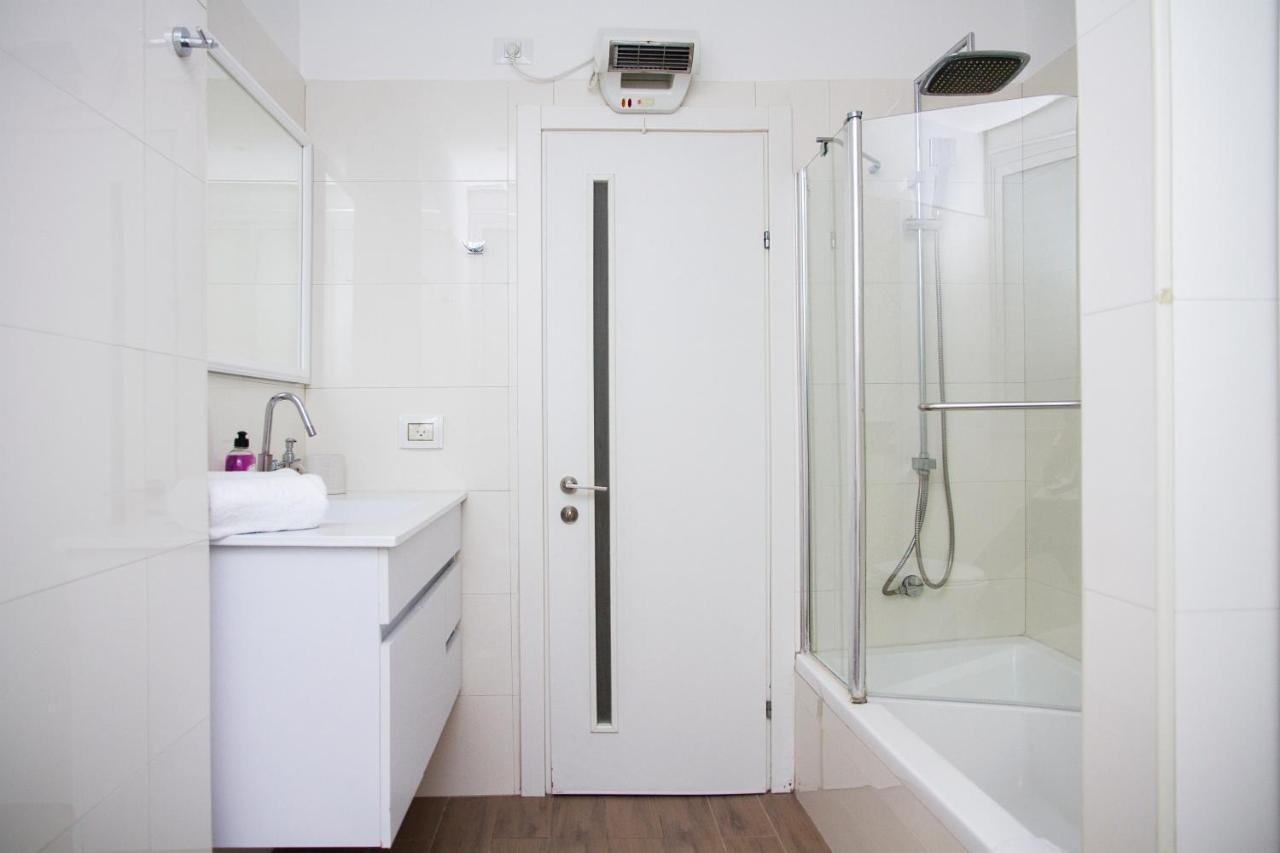 Apartments4You Etsel Bat Yam Bagian luar foto