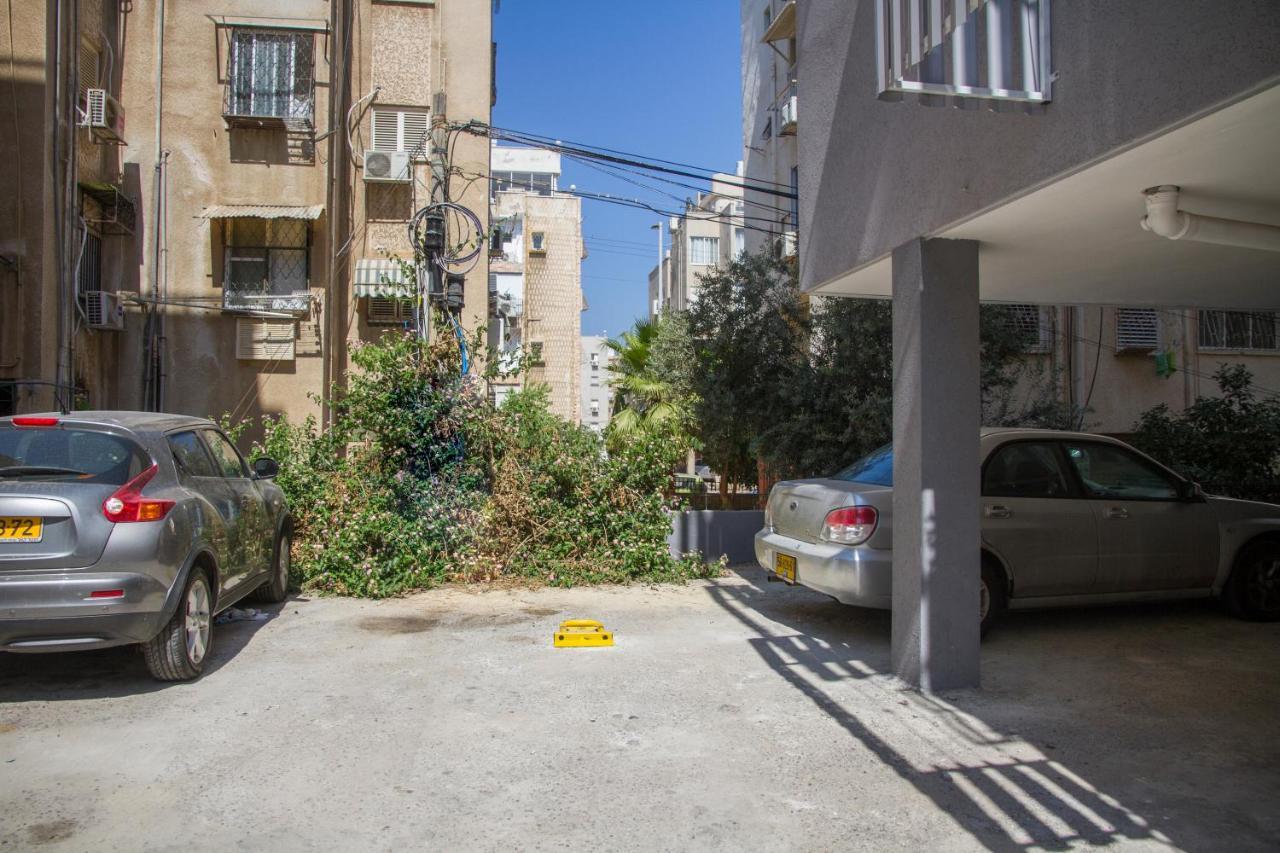 Apartments4You Etsel Bat Yam Bagian luar foto