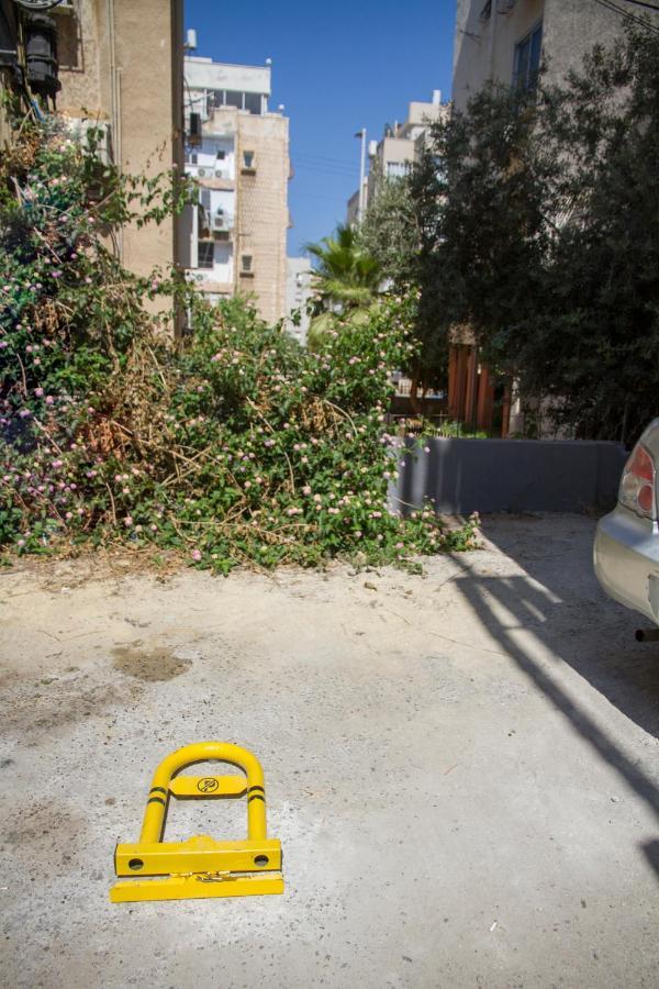 Apartments4You Etsel Bat Yam Bagian luar foto