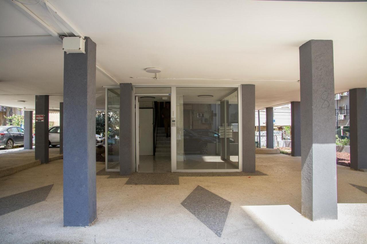 Apartments4You Etsel Bat Yam Bagian luar foto