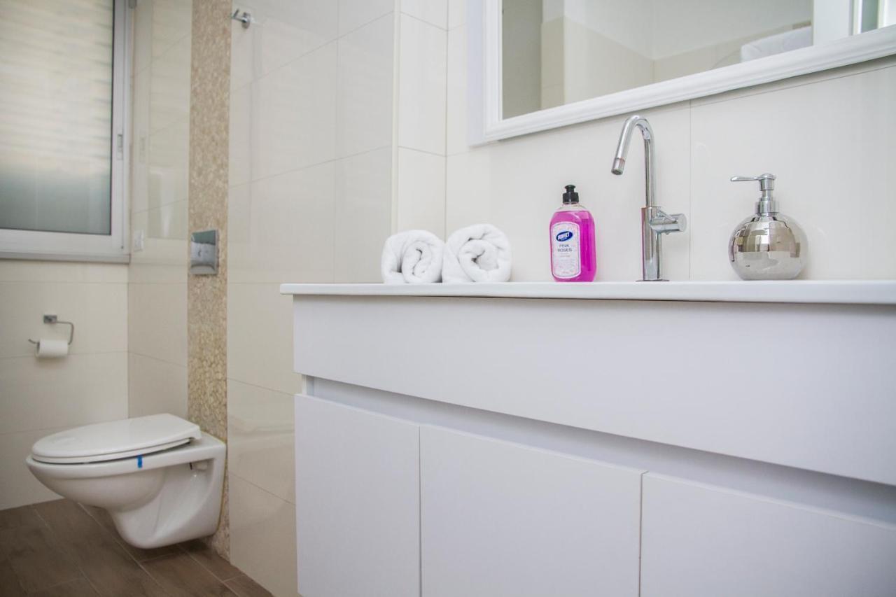 Apartments4You Etsel Bat Yam Bagian luar foto